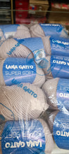 Carica l'immagine nel visualizzatore di Gallery, Pura lana Super Soft Gatto, confezione da 500g.