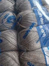 Carica l'immagine nel visualizzatore di Gallery, Misto lana Calicò della Gatto in gomitoli, confezione da 500g.