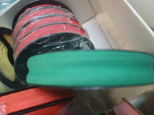 Carica l'immagine nel visualizzatore di Gallery, Sbieco 100% cotone in rotoli di 20 m, per varie utilizzazioni. 50 g.