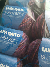 Carica l'immagine nel visualizzatore di Gallery, Pura lana Super Soft Gatto, confezione da 500g.