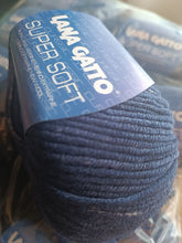 Carica l'immagine nel visualizzatore di Gallery, Pura lana Super Soft Gatto, confezione da 500g.