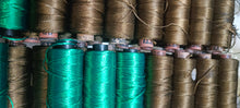 Carica l'immagine nel visualizzatore di Gallery, Rocchetto di rayon puro, 25g.