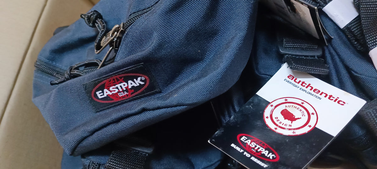 Marsupio Eastpak originale. Idea regalo. 100g. €12,90