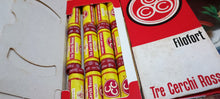 Carica l'immagine nel visualizzatore di Gallery, Spagnolette Tre Cerchi Rosso, filo da cucito. Confezione da 12. 100g.