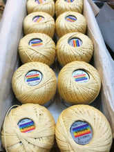 Carica l'immagine nel visualizzatore di Gallery, Puro cotone n3 Sesia, gomitoli da 50 g, 500g.