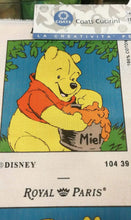 Carica l'immagine nel visualizzatore di Gallery, Tela per mezzo punto, Cucirini, Anchor, serie Disney, 100g.