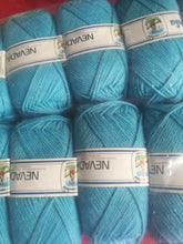 Carica l'immagine nel visualizzatore di Gallery, Misto lana Nevada della Cervinia, ferri 4, 125 m a gomitolo. Confezione da 500g.