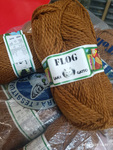 Flog Lana Gatto, 75% lana, 16% mohair, 9% acrilico. Ottimo filato colore 🐫, 500 g.