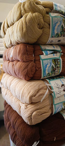 Lana bicomponent Cervinia in quattro colori tono su tono per capi d'abbigliamento o coperte. 2/25. 4kg.