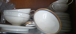 Tazza con piattino vintage da tè di porcellana Thomas Germany profilata il oro e blu cobalto. 150g.