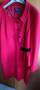 Completo elegante abito e giacca della Spagnoli(usato), taglia 44, colore rosso. 1,5kg.