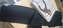 Carica l&#39;immagine nel visualizzatore di Gallery, Pantacapri moda in microfibra OMSA Design, colore nero, taglia L. 200 g..
