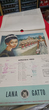 Carica l&#39;immagine nel visualizzatore di Gallery, Calendario pubblicitario vintage Lana Gatto - Il matrimonio nel mondo. Usato con appunti a penna.  200g.
