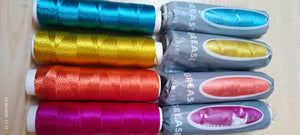 Otto rocche di poliestere da 50 g, due per colore in foto. Filato polifunzionale.500g.
