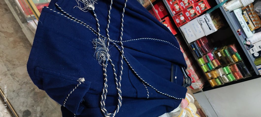Giacca da camera blu, calda e comoda, vintage, taglia 2(girovita cm 100, spalle cm 43). 800g.