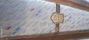 Cravatte vintage(anni cinquanta) di gran classe, per collezionisti. Delicate fantasie in foto. 300g.