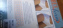 Carica l'immagine nel visualizzatore di Gallery, Offerta di dieci culotte Belform contenitive in cotone elasticizzato. Taglia 7, bianche e nere assortite secondo disponibilità. 450g.
