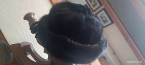 Cappello vintage donna in pelliccia di visone bruno. 500g