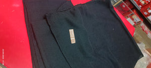 Foulard vintage nero in morbidissimo poliestere( al tatto lanetta leggera). 150g.. 100g.