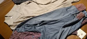 Tre body, Liabel e Luca, due in maglina sotto giacca e uno in lycra e pizzo. Taglia 3. 600g.