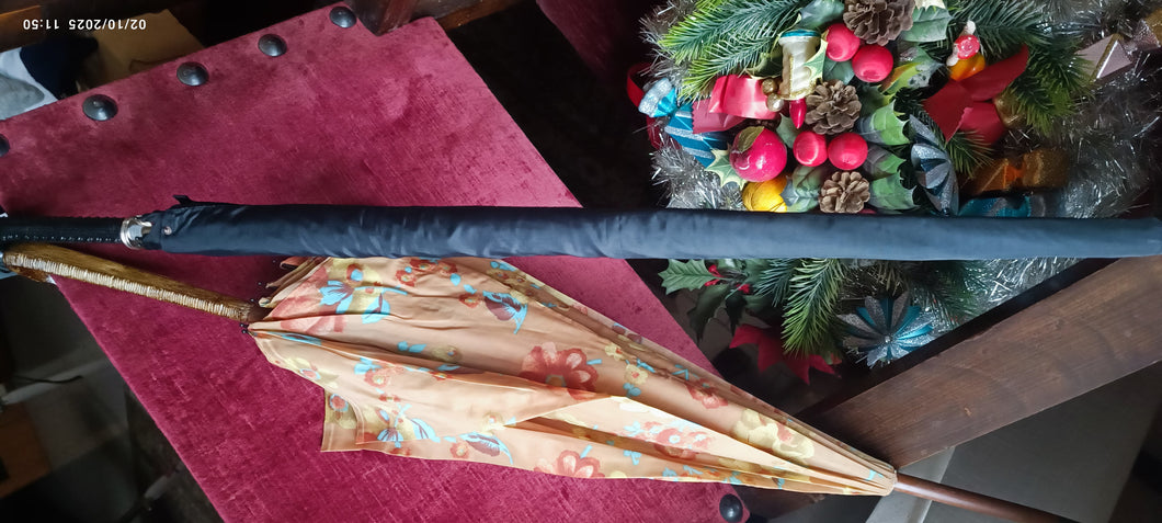 Due ombrelli vintage fantasia floreale,  uomo donna, per un regalo di coppia! 700g..