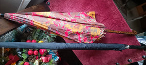 Due ombrelli vintage fantasia rosso, uomo donna, per un regalo di coppia! 700g.