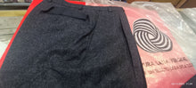 Carica l&#39;immagine nel visualizzatore di Gallery, Pantalone vintage taglia 44 in pura lana vergine. 800g.

