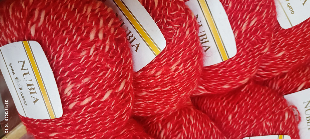 Mohair Nubia, mohair(45%) e cotone(40%), poliestere(15%), colore arancio. scatola da 600g