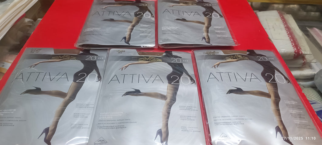 Cinque collant OMSA Attiva 20, riposante a compressione graduata, taglia IV. Colori: daino, sierra, cammello, camoscio e Lola. 200 g.