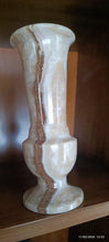 Carica l'immagine nel visualizzatore di Gallery, Vintage. Vaso di onice. 1,2 kg.
