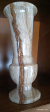 Carica l'immagine nel visualizzatore di Gallery, Vintage. Vaso di onice. 1,2 kg.
