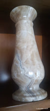 Carica l'immagine nel visualizzatore di Gallery, Vintage. Vaso di onice. 2 kg.
