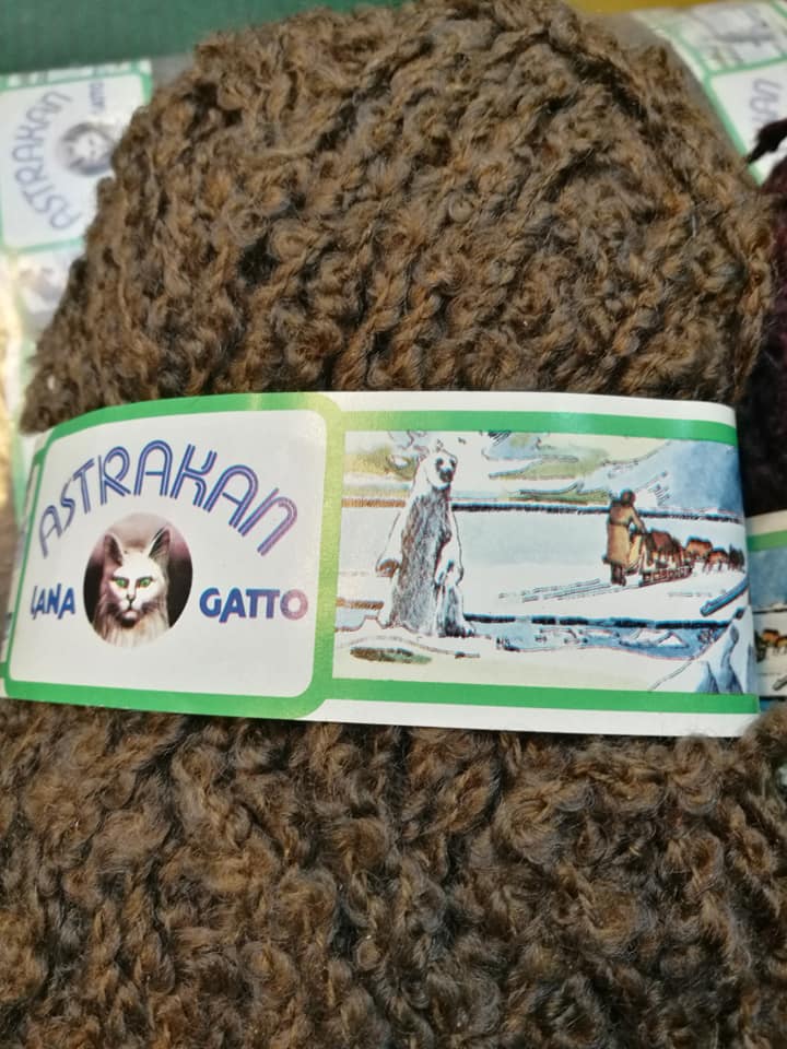 Astrakan Gatto confezione da 1 kg