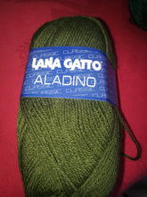 Carica l&#39;immagine nel visualizzatore di Gallery, Aladino misto lana a gomitoli, confezione da 500g.

