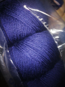Wool Gatto, pura lana vergine in gomitoli, confezione da 500g.