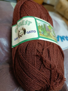Filato Forest Gatto, misto lana. 500g.