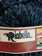 Carica l&#39;immagine nel visualizzatore di Gallery, Oriente Riabella, lana, seta e acrilico, due confezioni, 1kg.
