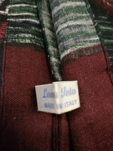 Carica l&#39;immagine nel visualizzatore di Gallery, Sciarpe uomo, cinque in lana e seta, vintage, 800g.
