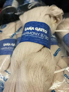 Pura lana vergine (2/30)Harmony Gatto, matassa da 100g.