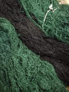 Buclerino in matasse , nero e verde, 1,7kg.