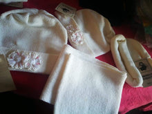 Carica l&#39;immagine nel visualizzatore di Gallery, Cuffietta neonato in misto lana 60%, prodotto italiano, 200g.
