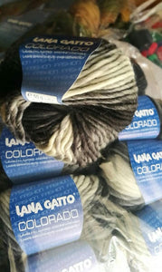 Lana Gatto Colorado, fantasia di grigi. Ferri 6/7. 500g