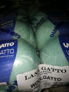 Wool Gatto, pura lana vergine in gomitoli, confezione da 500g.