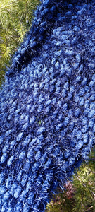 Scialle elegante in microfibra con lurex Gatto, colore azzurro, realizzato a mano. 700g.