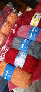 Mix di gomitoli misto lana Calicò Gatto, due gomitoli per colore in foto. Ferri 4/5. 500g.